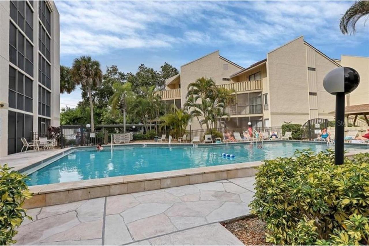 Appartamento Siesta Key Escape Ground Floor Steps To Heated Pool And Free Trolley Esterno foto