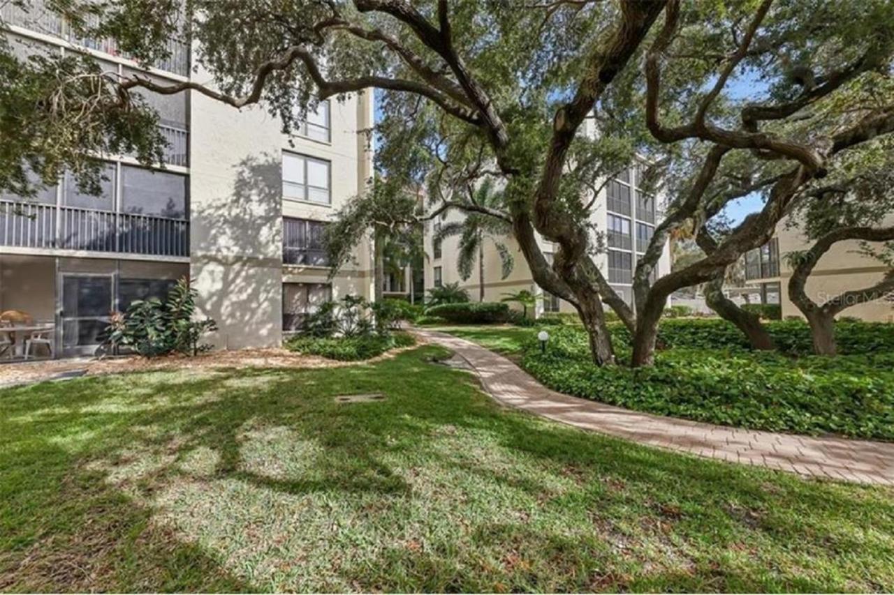 Appartamento Siesta Key Escape Ground Floor Steps To Heated Pool And Free Trolley Esterno foto