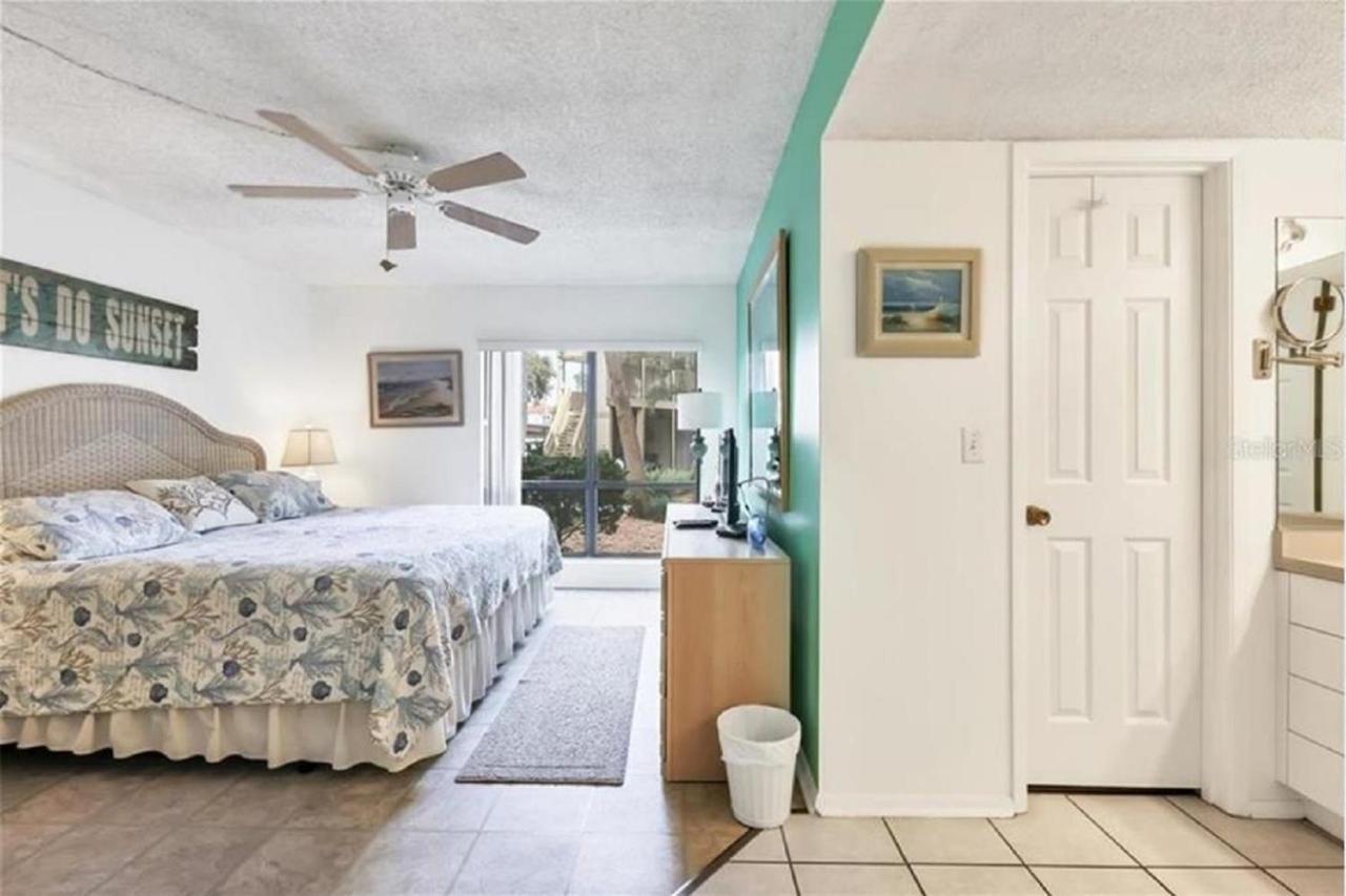 Appartamento Siesta Key Escape Ground Floor Steps To Heated Pool And Free Trolley Esterno foto