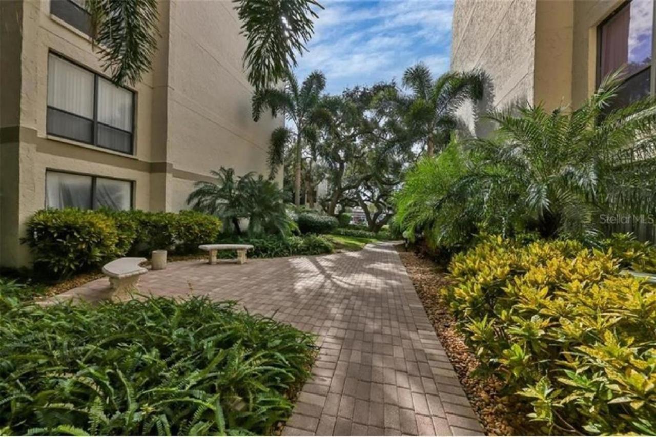 Appartamento Siesta Key Escape Ground Floor Steps To Heated Pool And Free Trolley Esterno foto