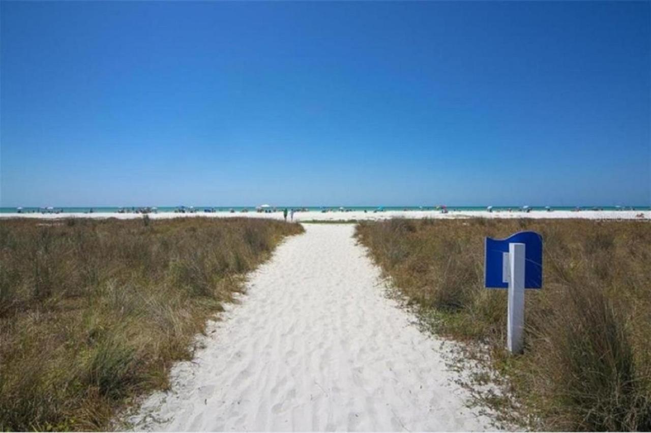 Appartamento Siesta Key Escape Ground Floor Steps To Heated Pool And Free Trolley Esterno foto