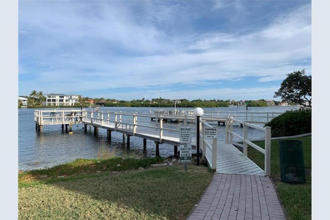 Appartamento Siesta Key Escape Ground Floor Steps To Heated Pool And Free Trolley Esterno foto