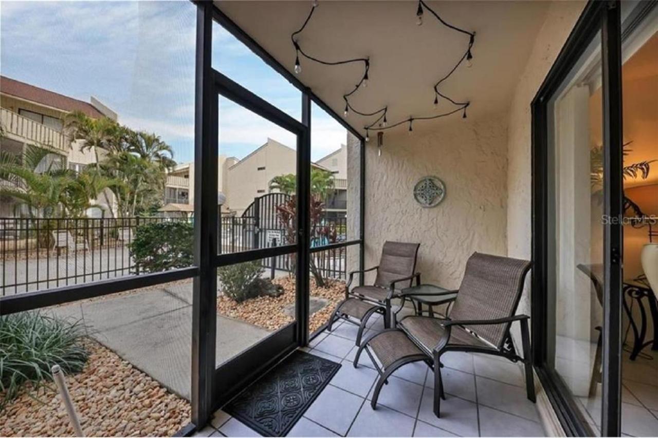 Appartamento Siesta Key Escape Ground Floor Steps To Heated Pool And Free Trolley Esterno foto
