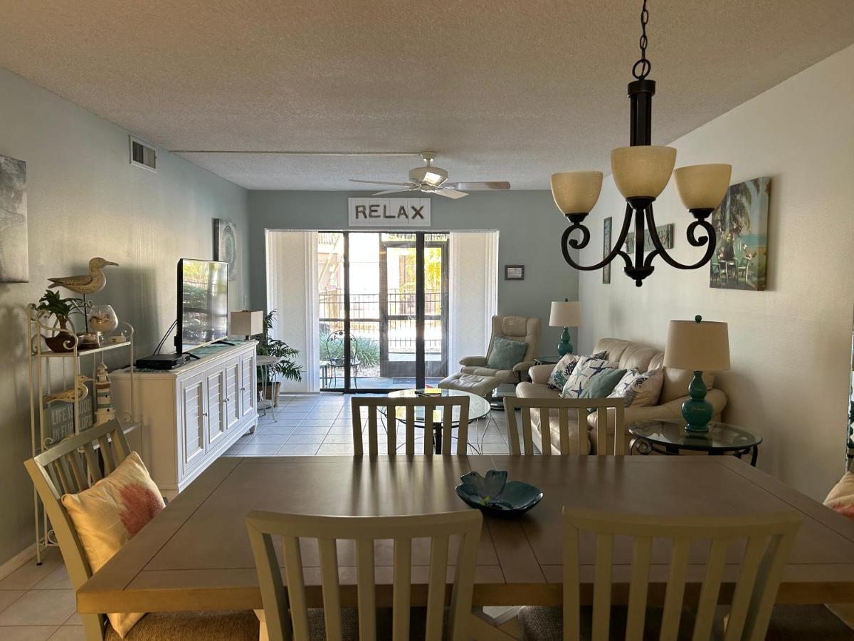 Appartamento Siesta Key Escape Ground Floor Steps To Heated Pool And Free Trolley Esterno foto